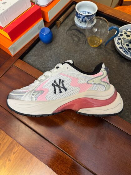 MLB New York Yankees Curve Runner 3ARNSPL4N GP011