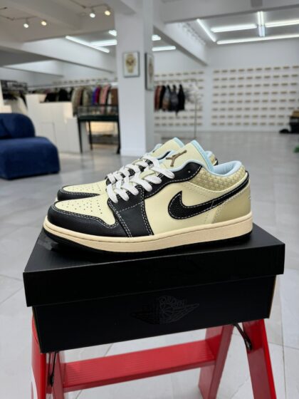 AJ1Low dt HQ3437-101