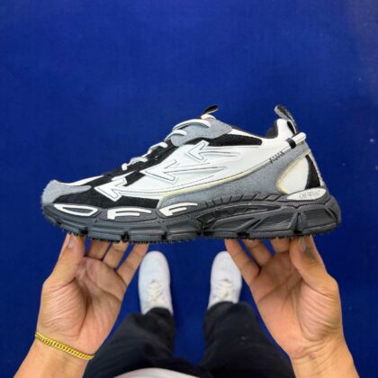 OW / OFF-WHITE Be Right Back OMIA295S26LEA0010110