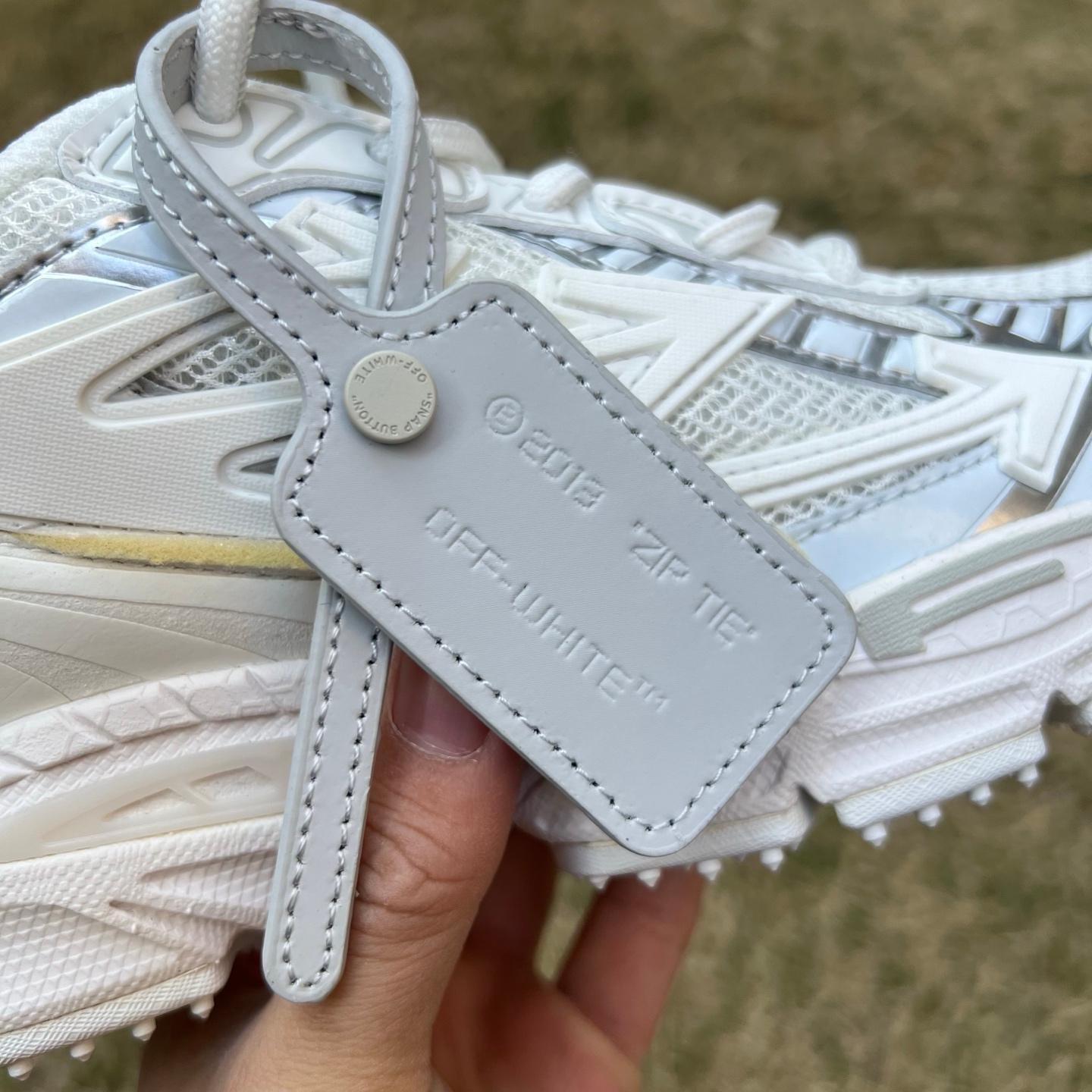 OFF-WHITE Be Right Back - Image 3