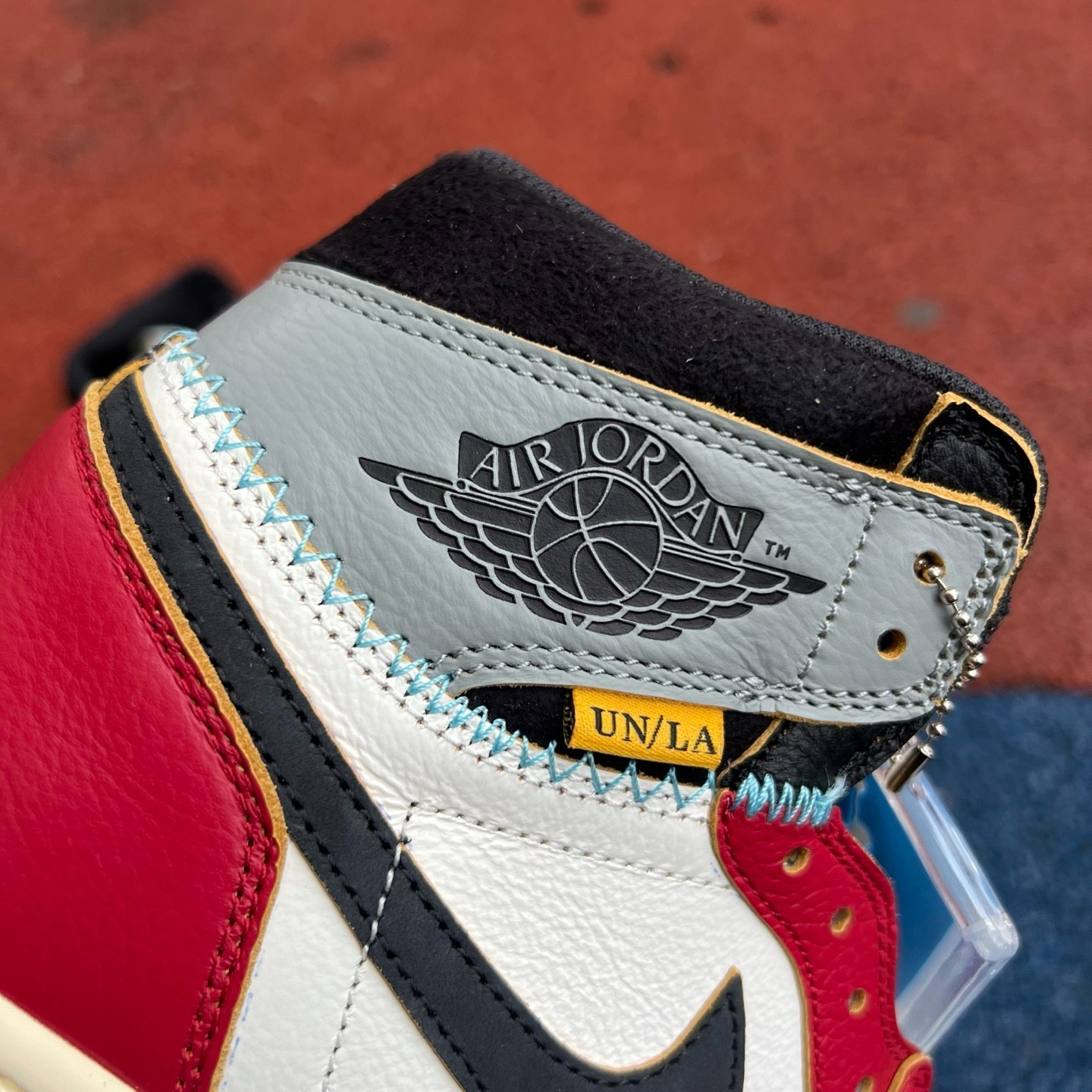 aj1 un 2.0 og Union LA x Air Jordan 1 High OG "Chicago Grey" - Image 9
