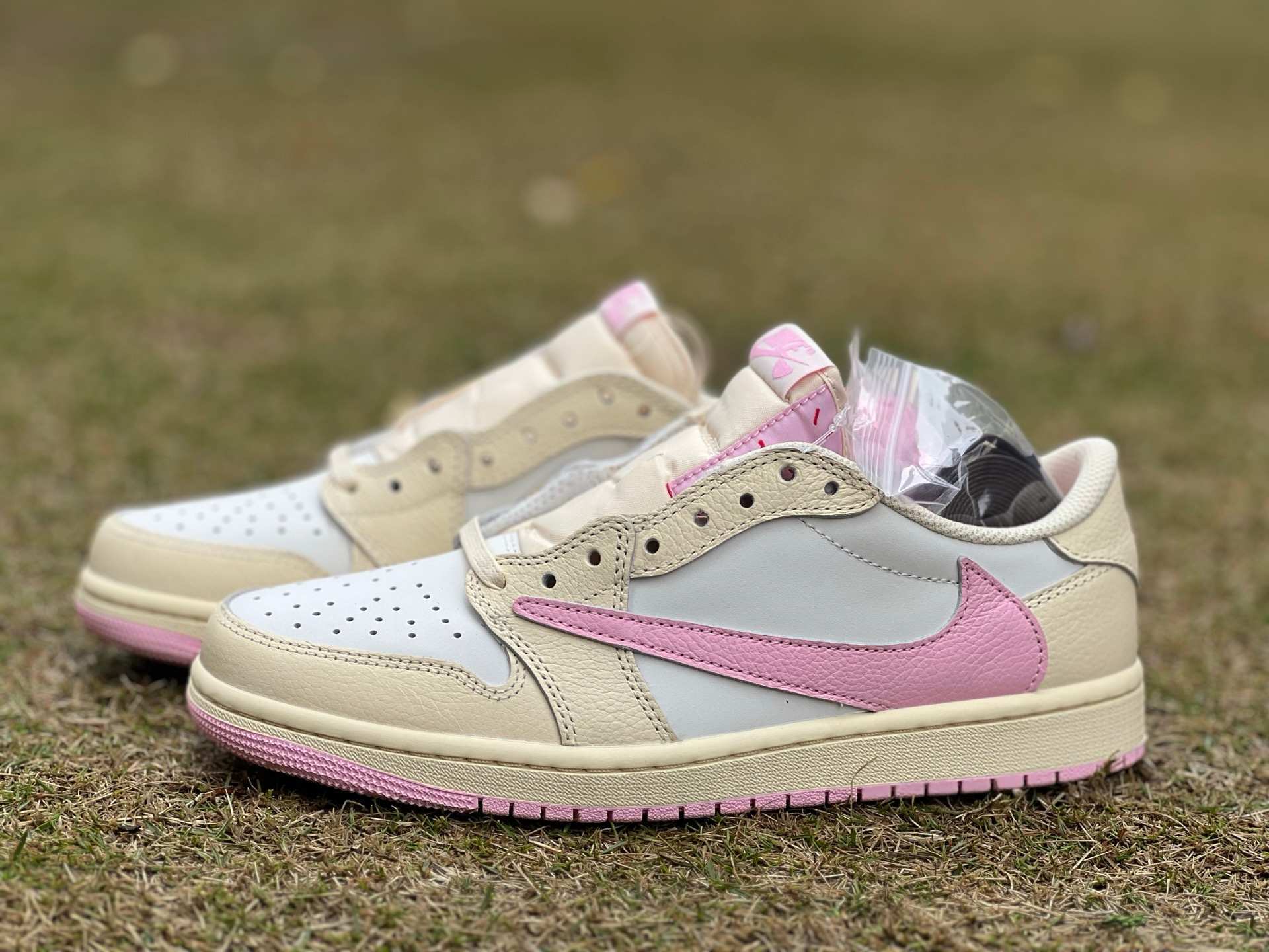 T1 aj1 Travis Scott x Air Jordan AJ1 Low OG SP TS IQ7604-100