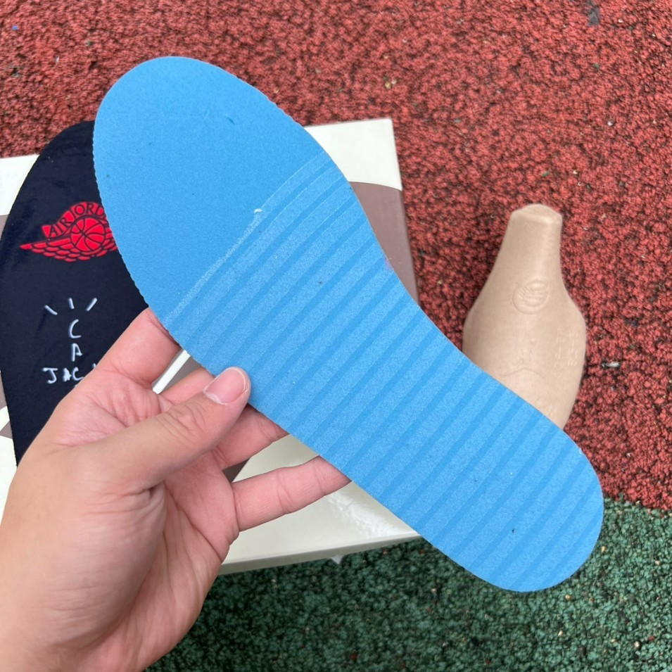 aj1 Travis Scott x Air Jordan 1 Low OG DM7866-061 - Image 6