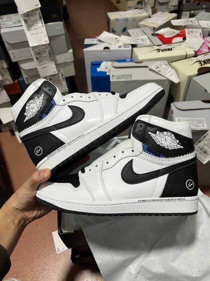 RN aj1 Union LA x Fragment Design x Air Jordan 1 High II7282-100