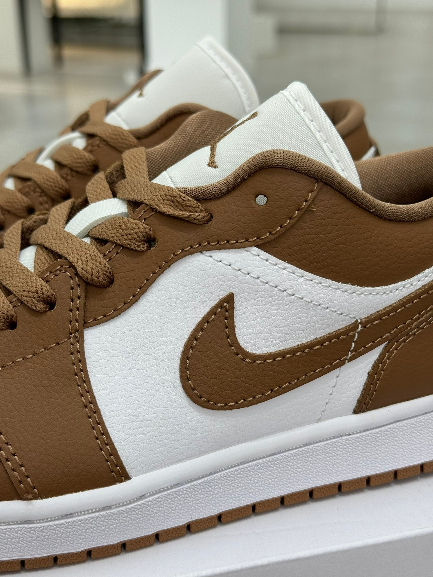 DT ‼️AJ1Low DC0774-202 - Image 6