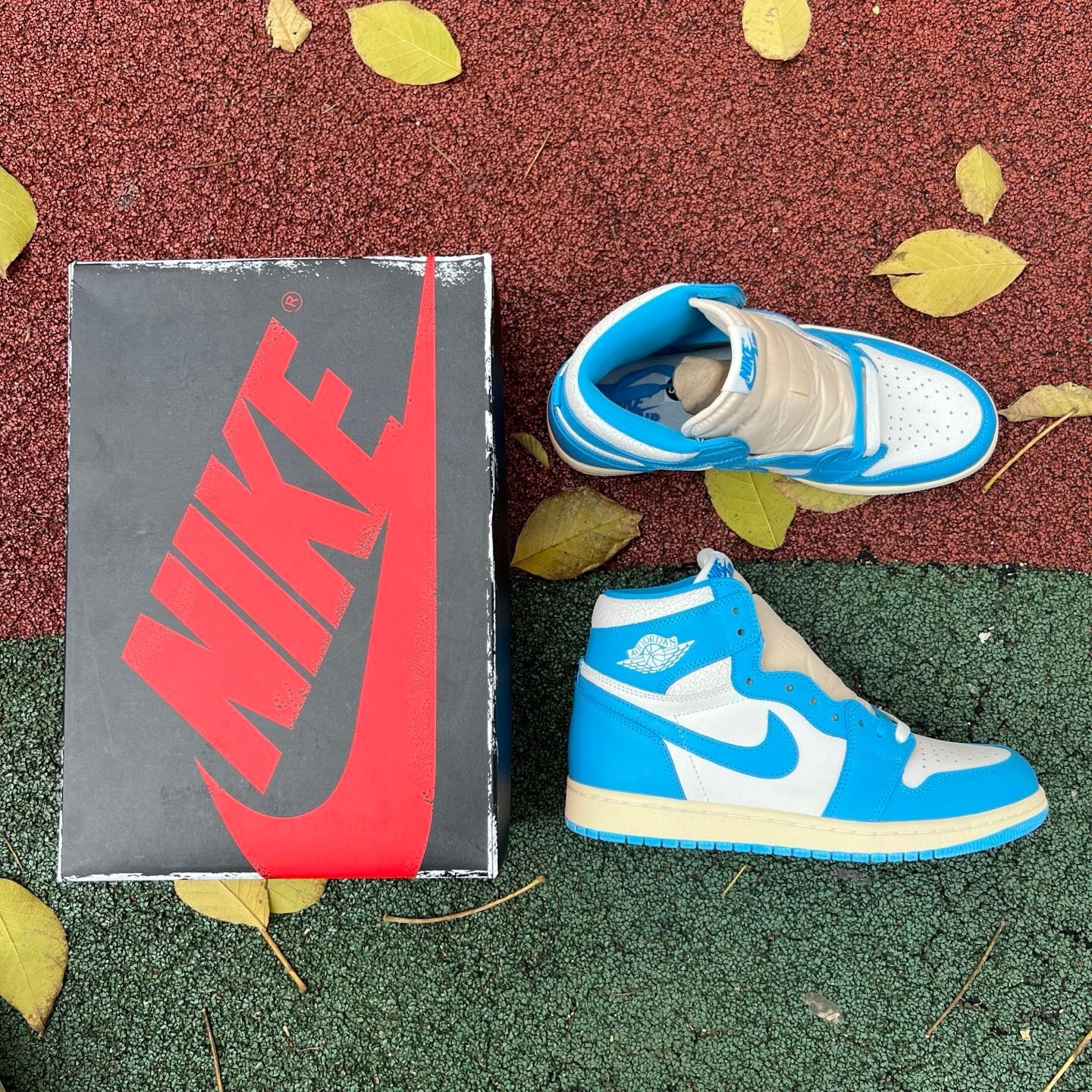 aj1 Air Jordan 1 Hi OG UNC Reimagined DZ5485-402 - Image 12