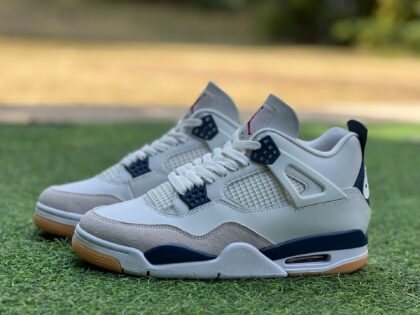 aj4 sb t1 Nike SB x Air Jordan 4 Navy DR5415-100