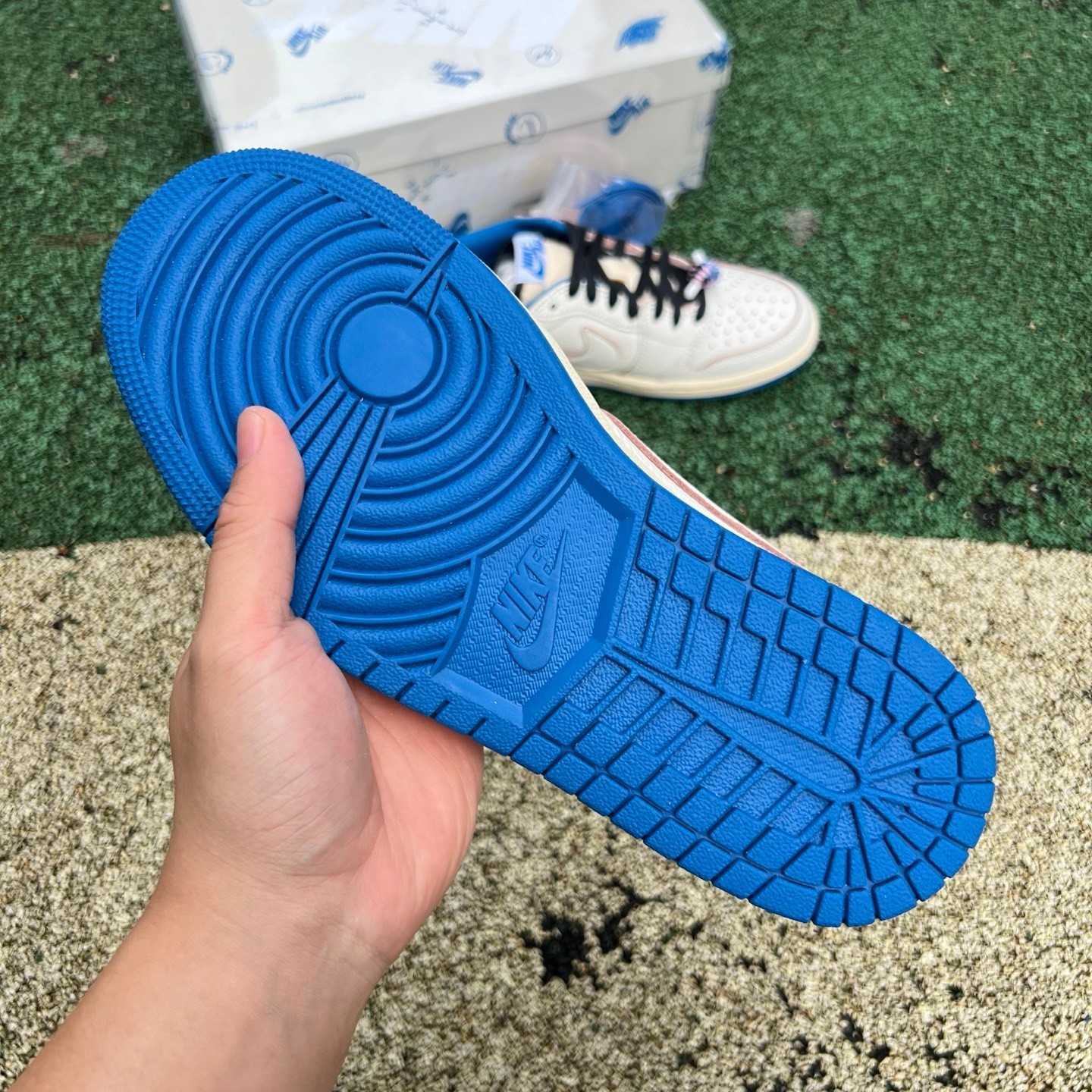 aj1 2.0 LJR Travis Scott x fragment design x Air Jordan 1 Low OG 10.0 DM7866-104 - Image 17