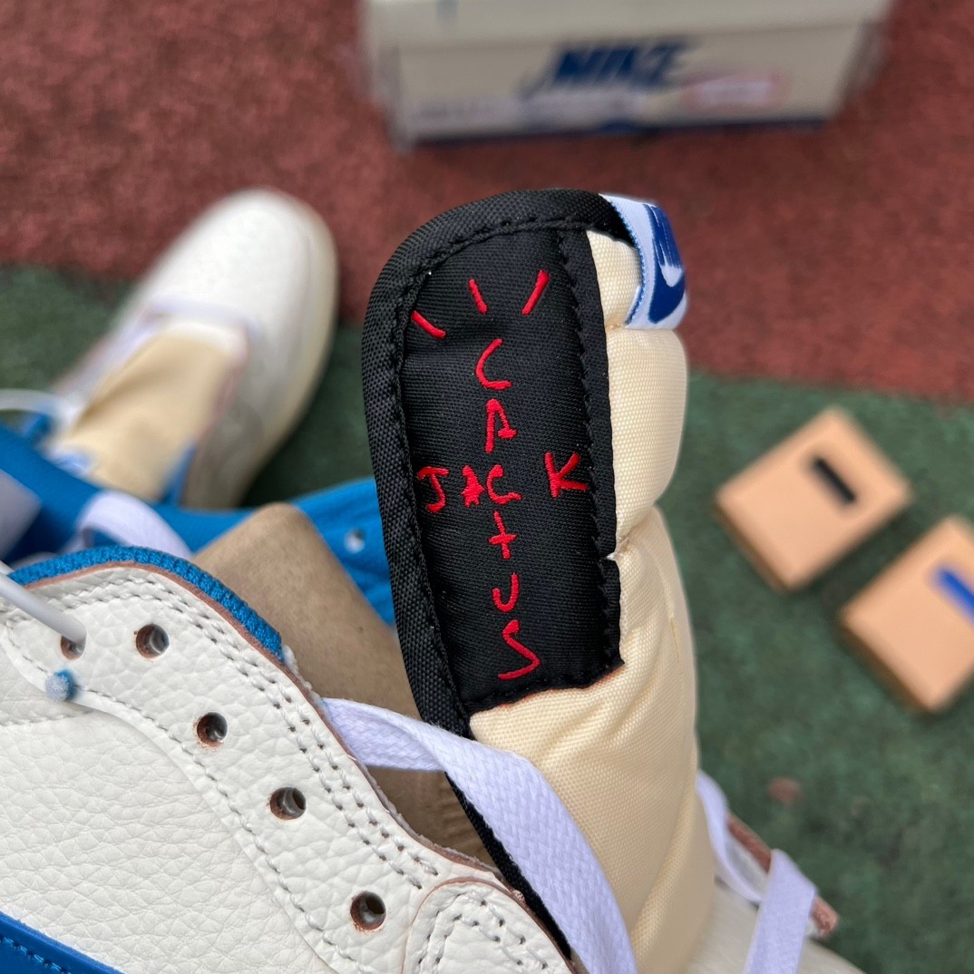 aj1 2.0 Travis Scott x Fragment Design x Air Jordan 1 DM7866-104 - Image 7
