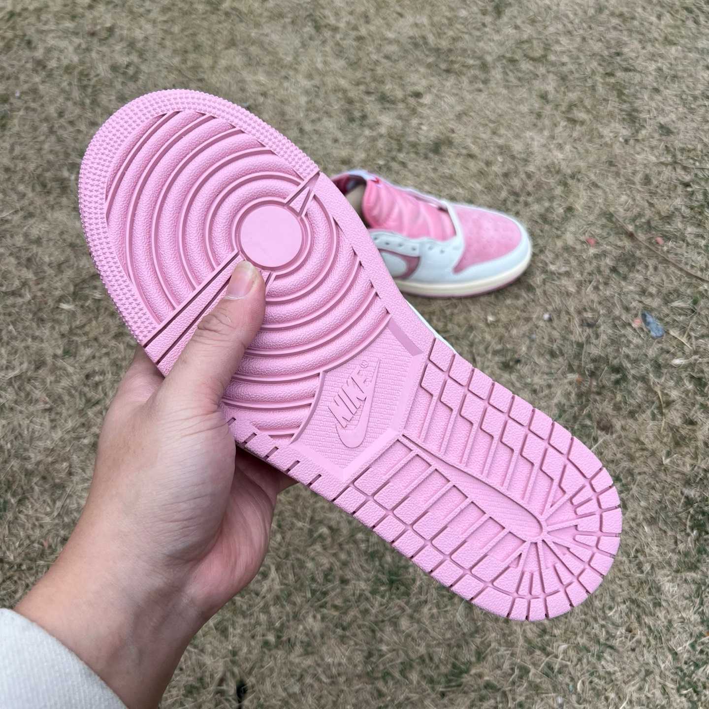 y aj1 Travis Scott x Jordan Air Jordan 1 Low OG DM7866-600 - Image 9