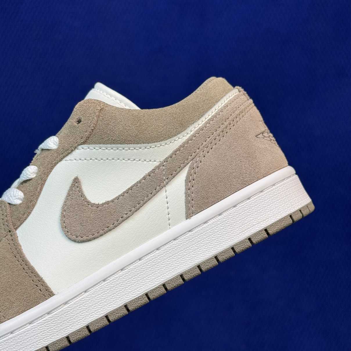 DT AJ1Low 553558-046 - Image 5