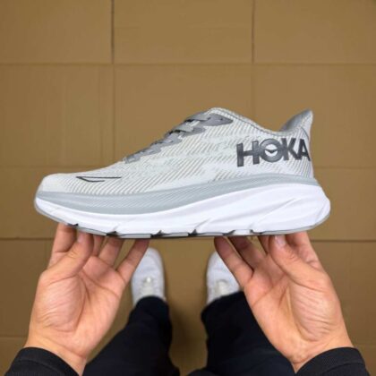 Hoka One One 9 Clifton 9 30 21 -9 1132210/HMBC