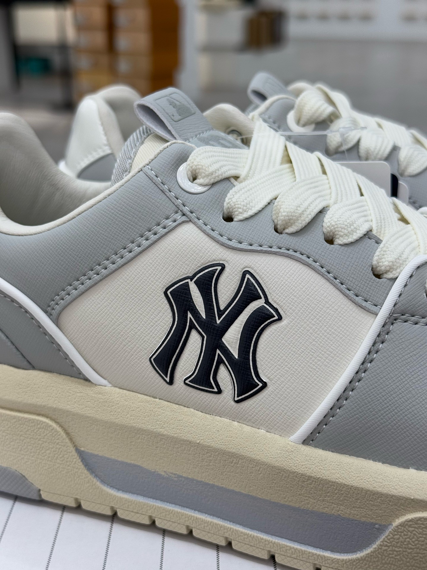 MLB Chunky Liner - Image 4