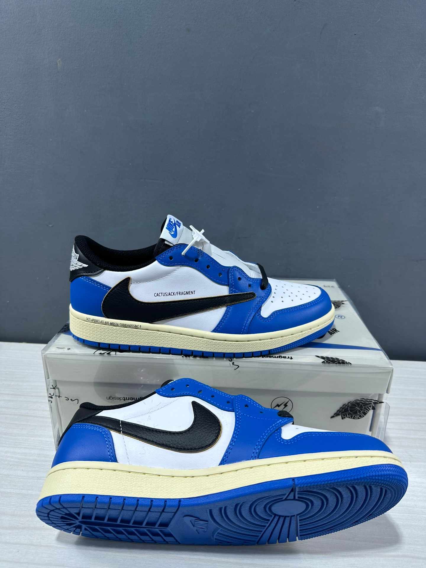 aj1 Travis Scott x Fragment Design x x Jordan Air Jordan 1 Low DM7866-141, - Image 3