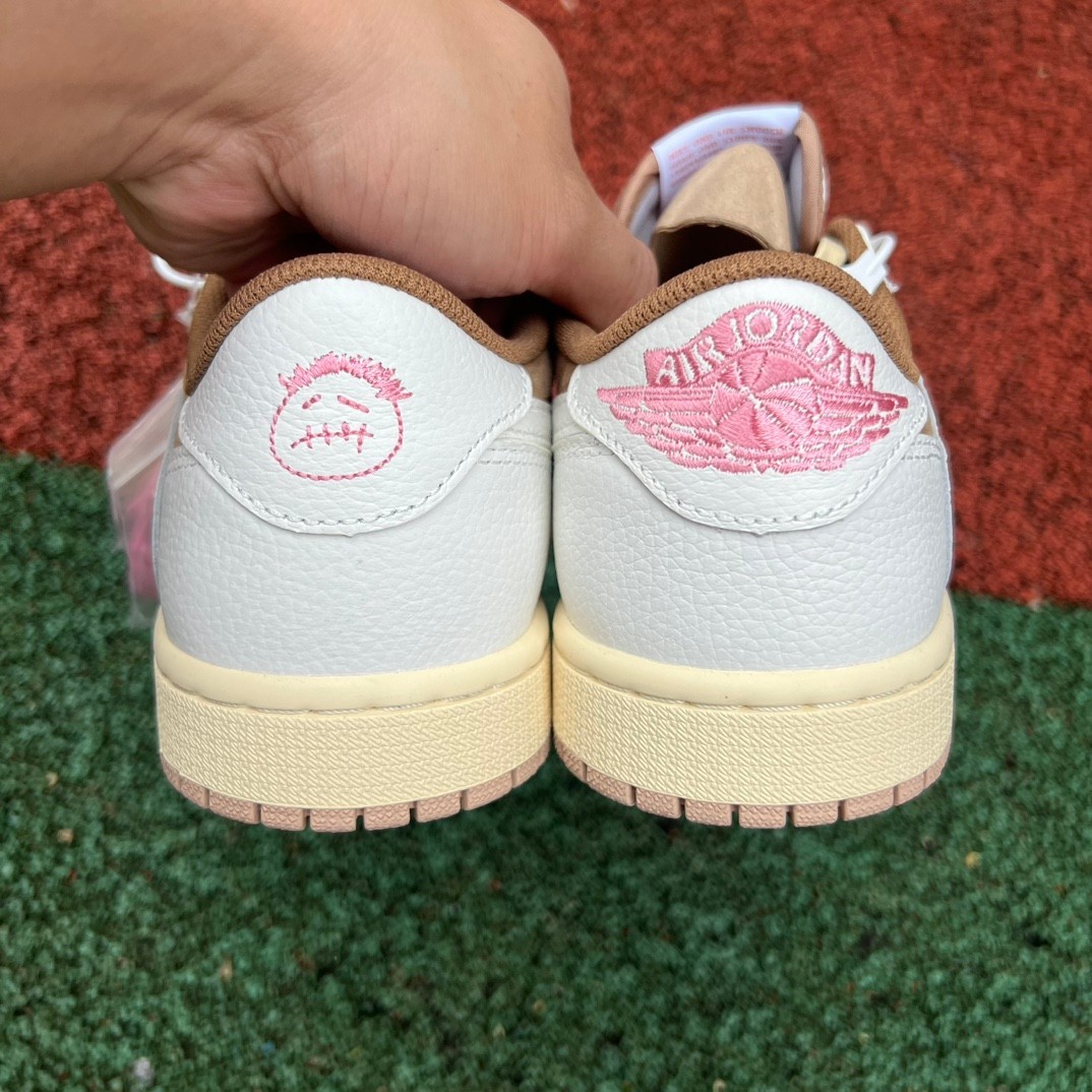 aj1 Travis Scott x Air Jordan 1 Low DM7886-106 - Image 9