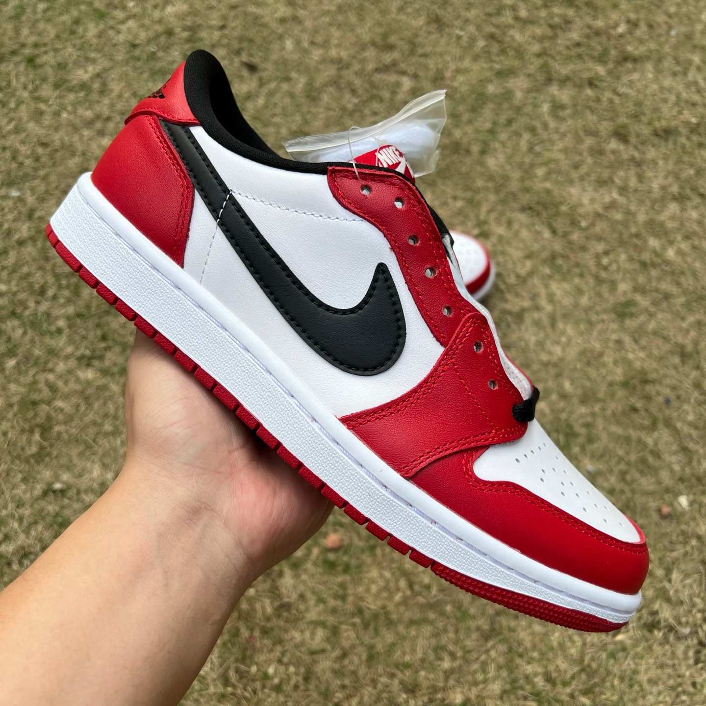 AJ1Low OG Jordan Air Jordan 1 RETRO LOW OG Chicago HQ6998-600 - Image 11