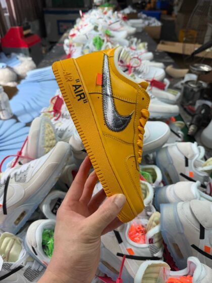 OWF ow Air Force 1 x OFF White University Gold DD1876 700