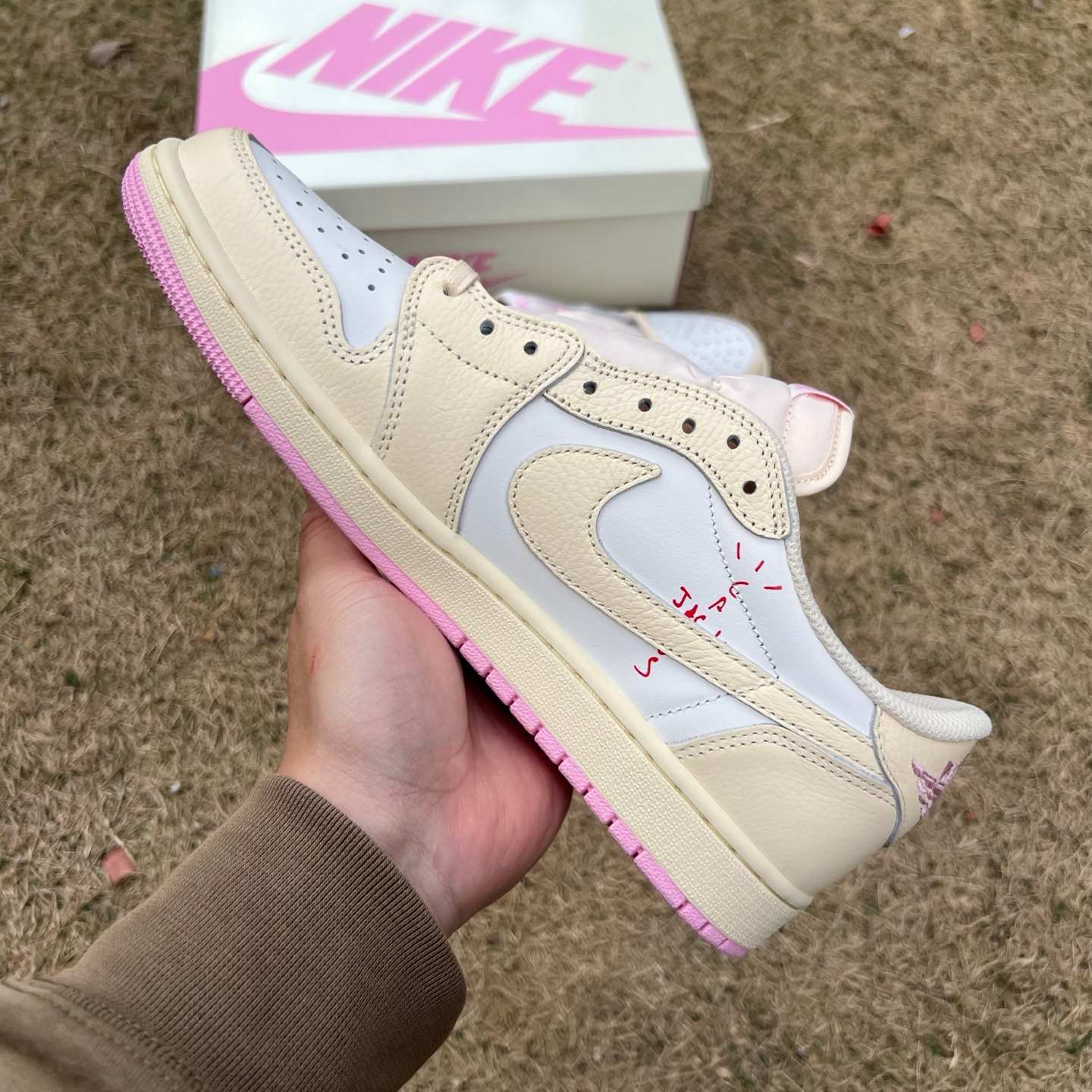 LW aj1 Travis Scott x Air Jordan AJ1 Low OG SP TS IQ7604-100 - Image 16