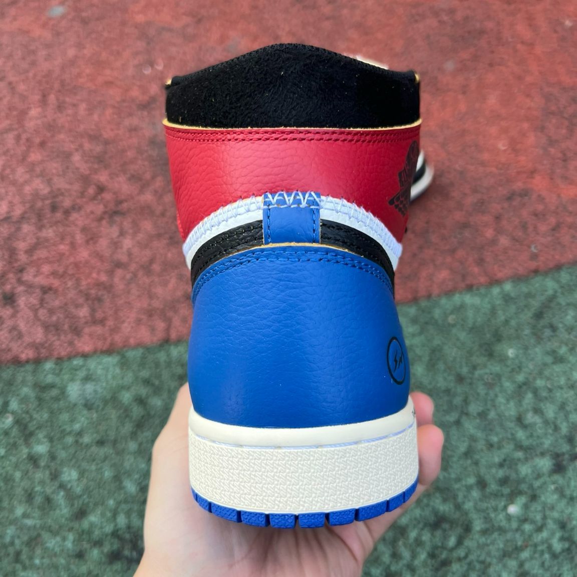 aj1 fragment design x Union x Air Jordan 1 IO7847-002 - Image 10