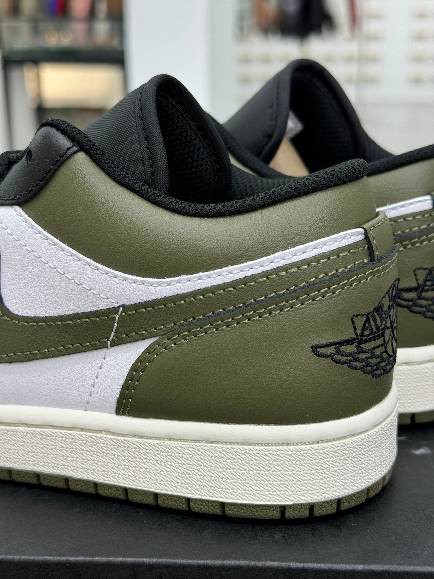 dt ‼️ aj1 553558-092 - Image 5