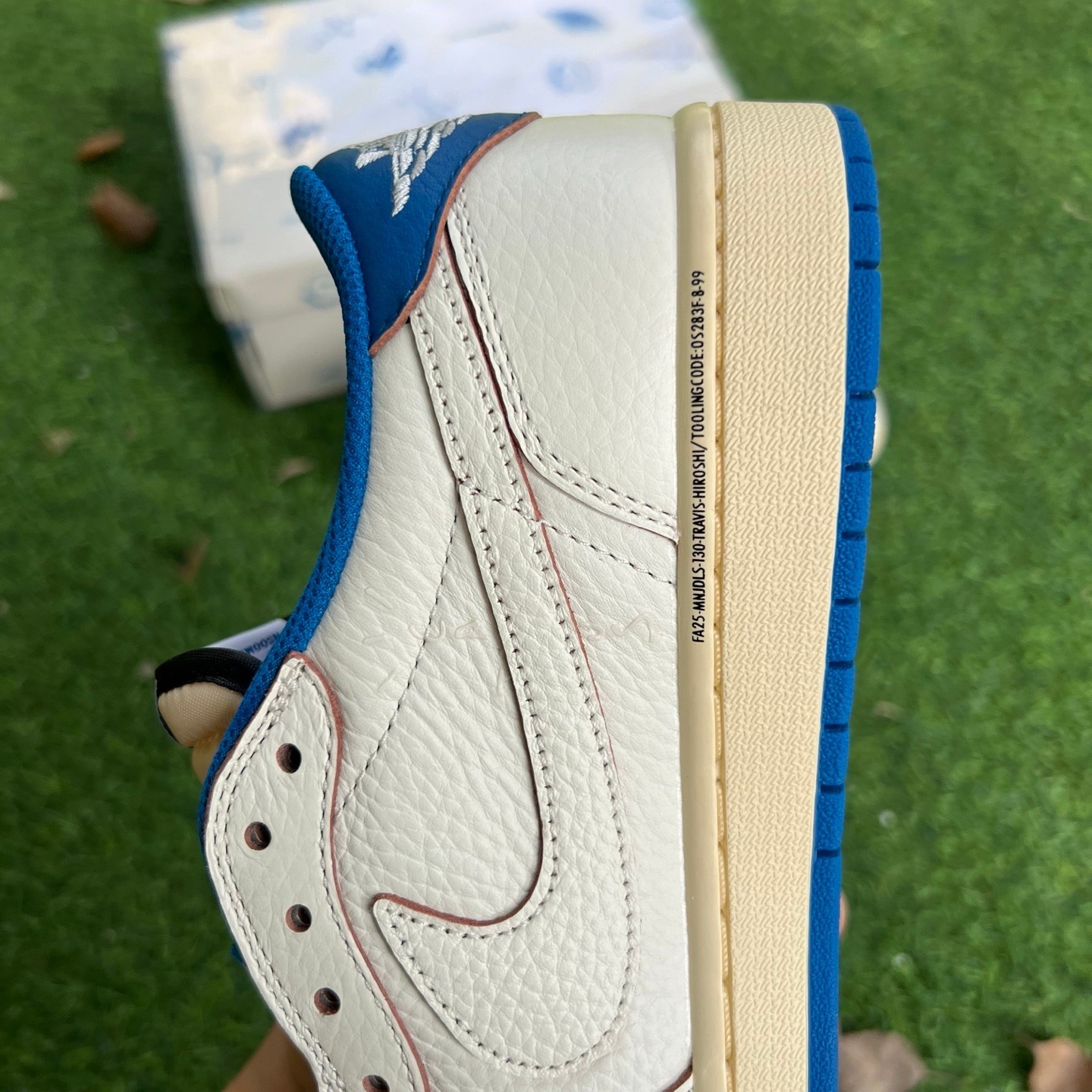 T1 ‼️aj1 2.0 Travis Scott x Fragment Design x Air Jordan 1 DM7866-104 - Image 15