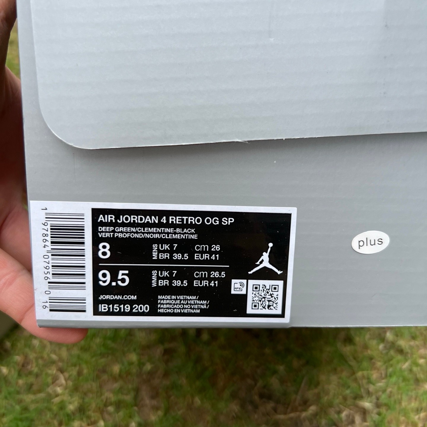 aj4un T1 UNDEFEATED x Air Jordan 4 IB1519-200 - Image 2