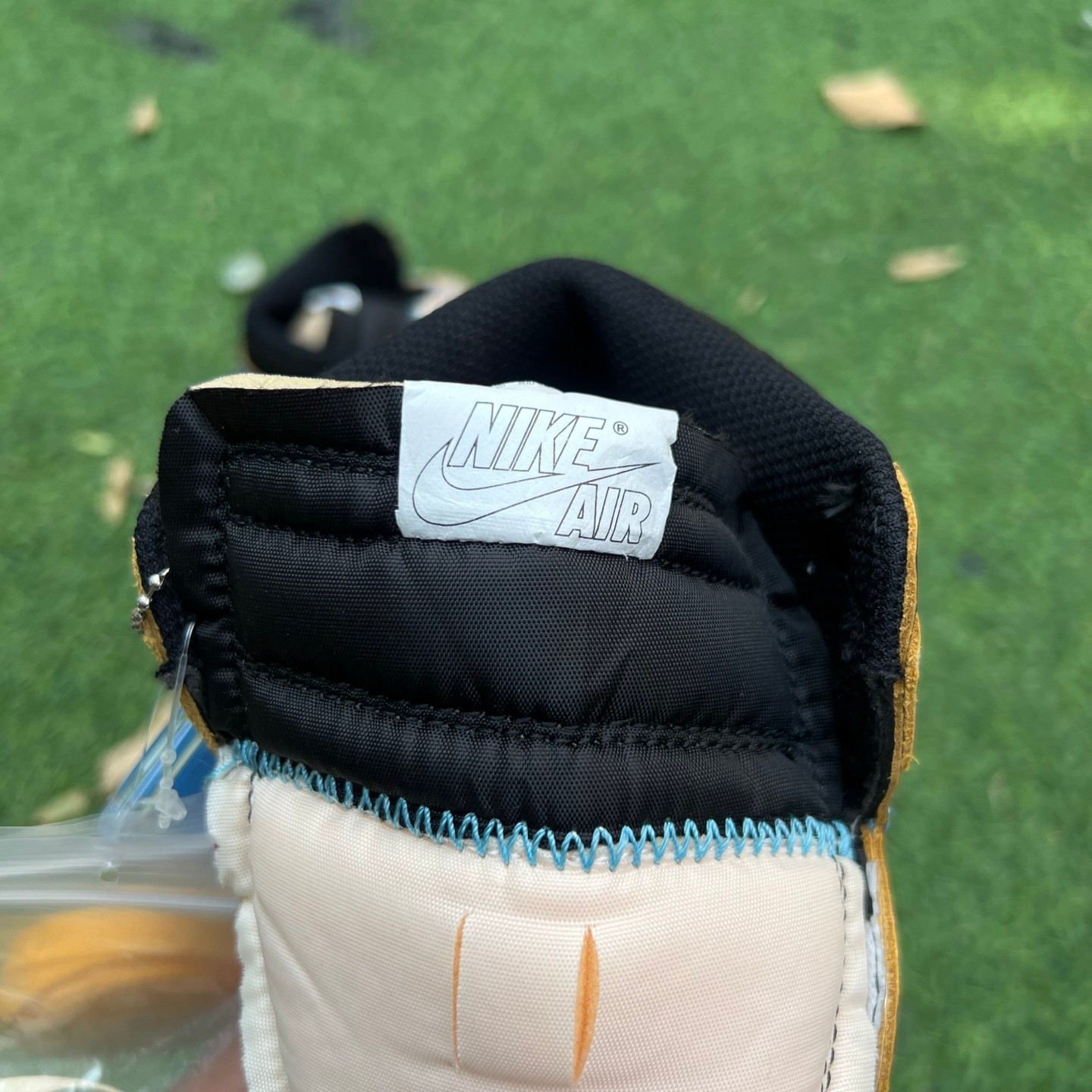 aj1 un2.0 Union LA xJordan Air Jordan 1 HV8563-600 - Image 6