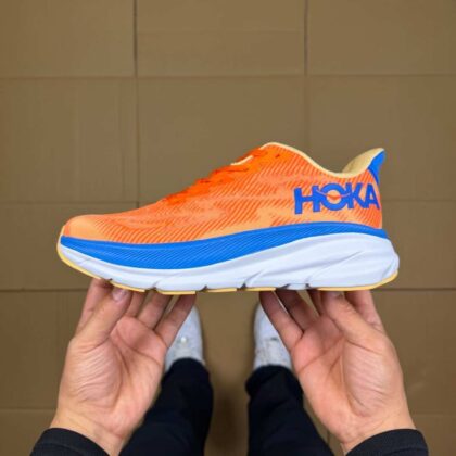 Hoka One One 9 Clifton 9 30 8 -4 1127895/VOIM