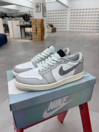 DT ‼️AJ1Low OG CNY HF3144-100