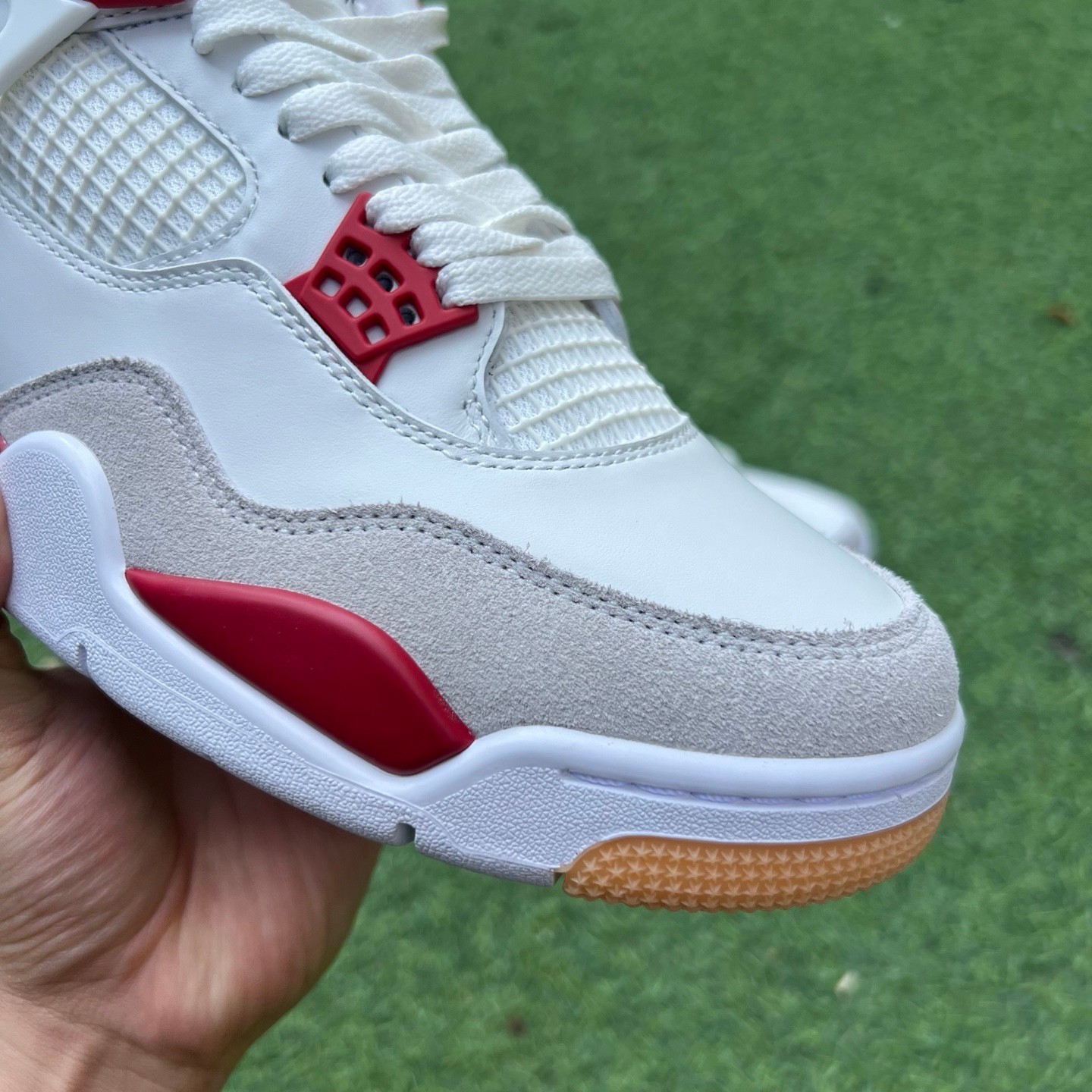 aj4sb t1 NIKE SB x Air Jordan 4 "Varsity Red" DR5415-106 - Image 11
