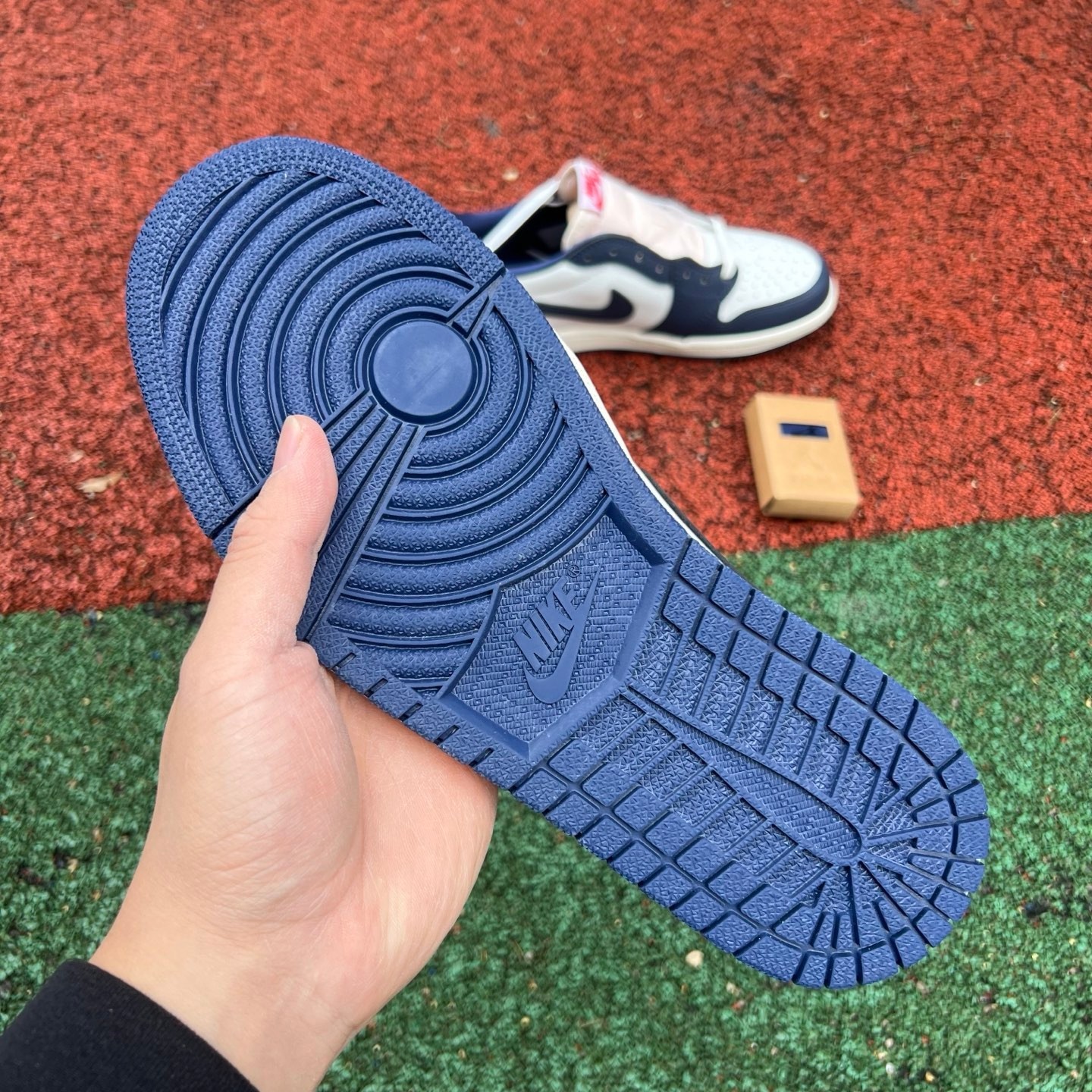 aj1 Air Jordan 1 Low OG HQ2993-100 - Image 7