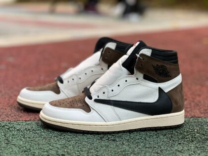 aj1 Travis Scott x Air Jordan 1 CD4487-001