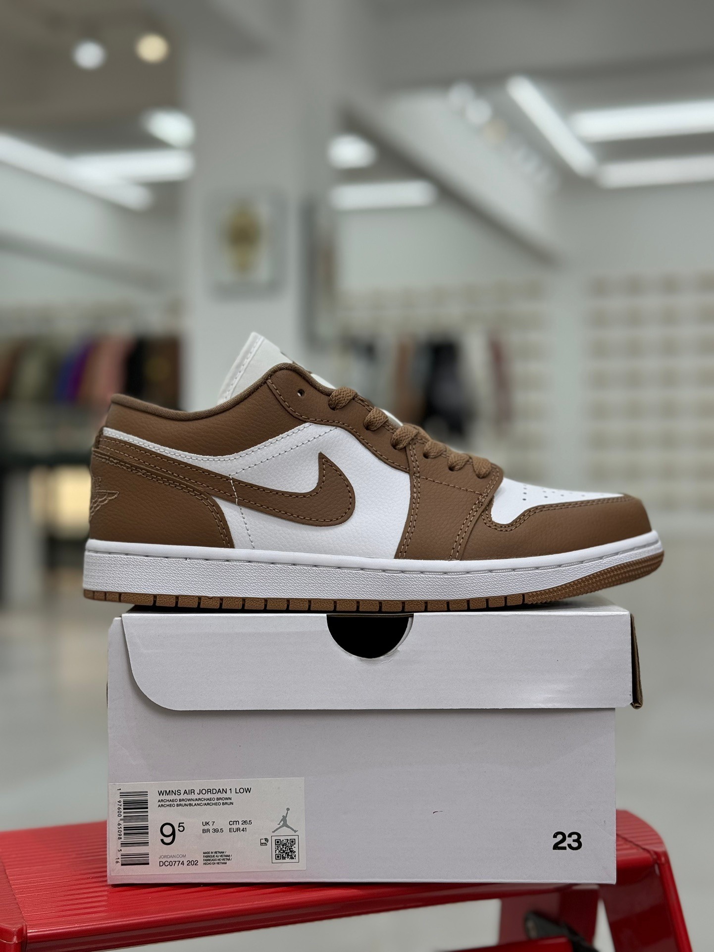 DT ‼️AJ1Low DC0774-202 - Image 2