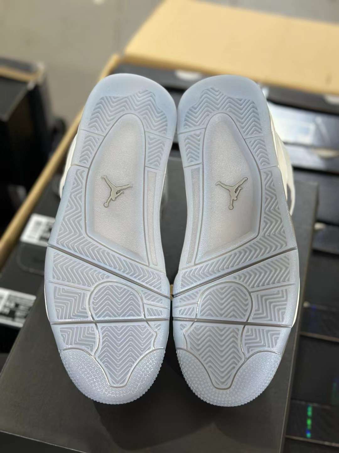 F aj4 Air Jordan 4 Photon Dust GS HV4401-014 - Image 7