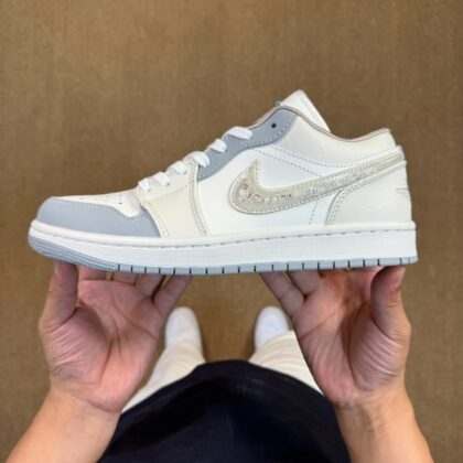DT ‼️AJ1Low IH7323-100