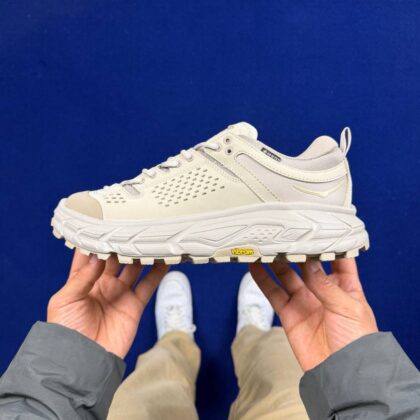 HOKA ONE ONE Tor Ultra 7 1 : 1130310/STPST