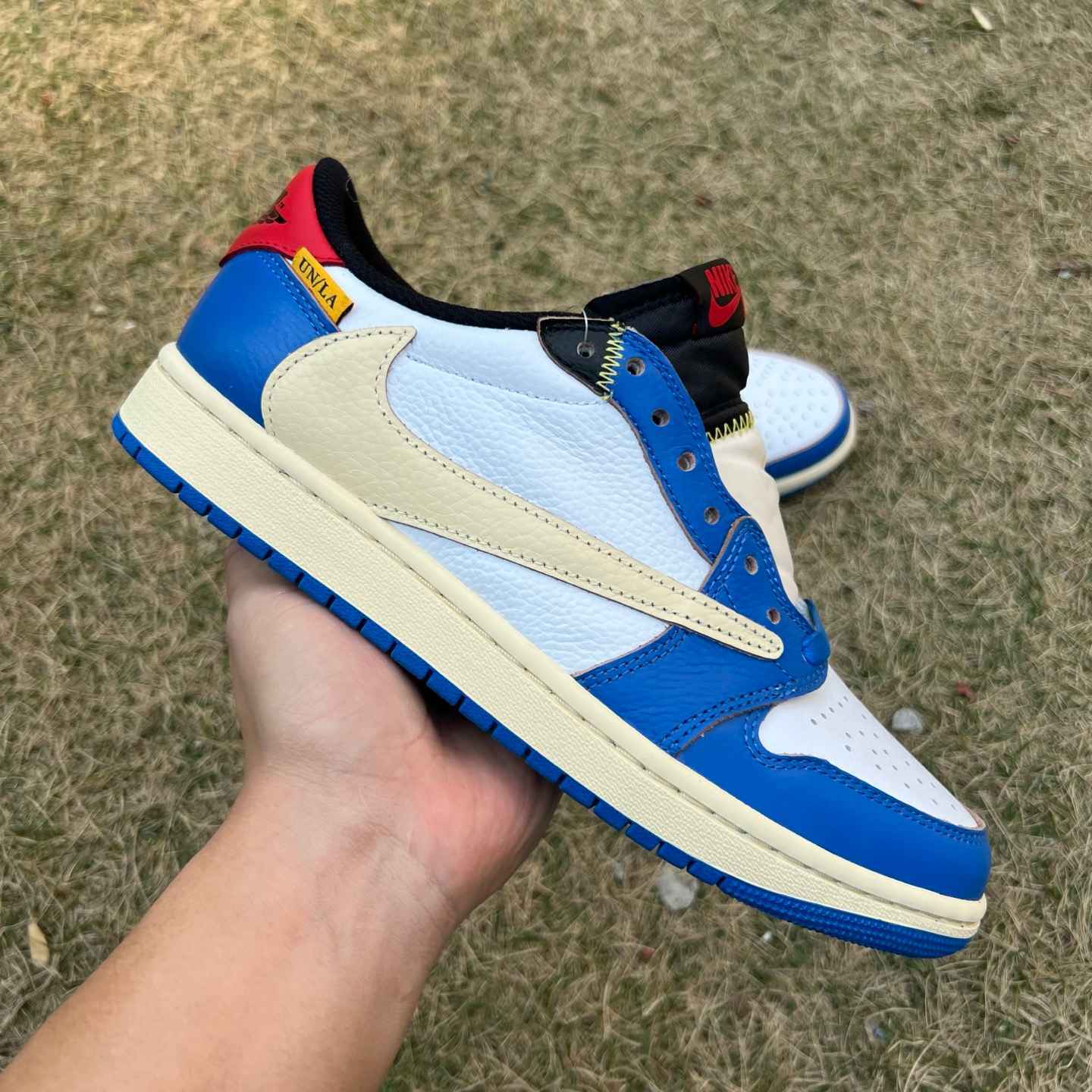 y aj1un Union LA x Travis Scott x Air Jordan 1 low DM7866-111 - Image 11