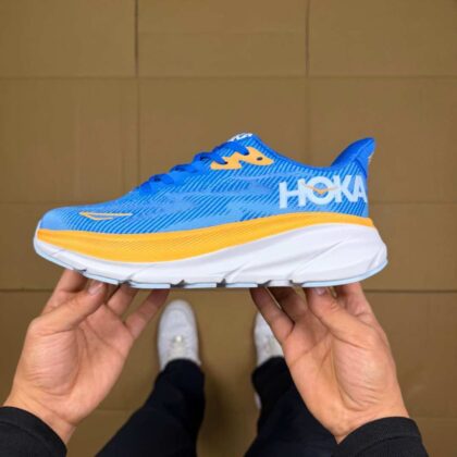 Hoka One One 9 Clifton 9 30 18 -3 1132210/CSAA