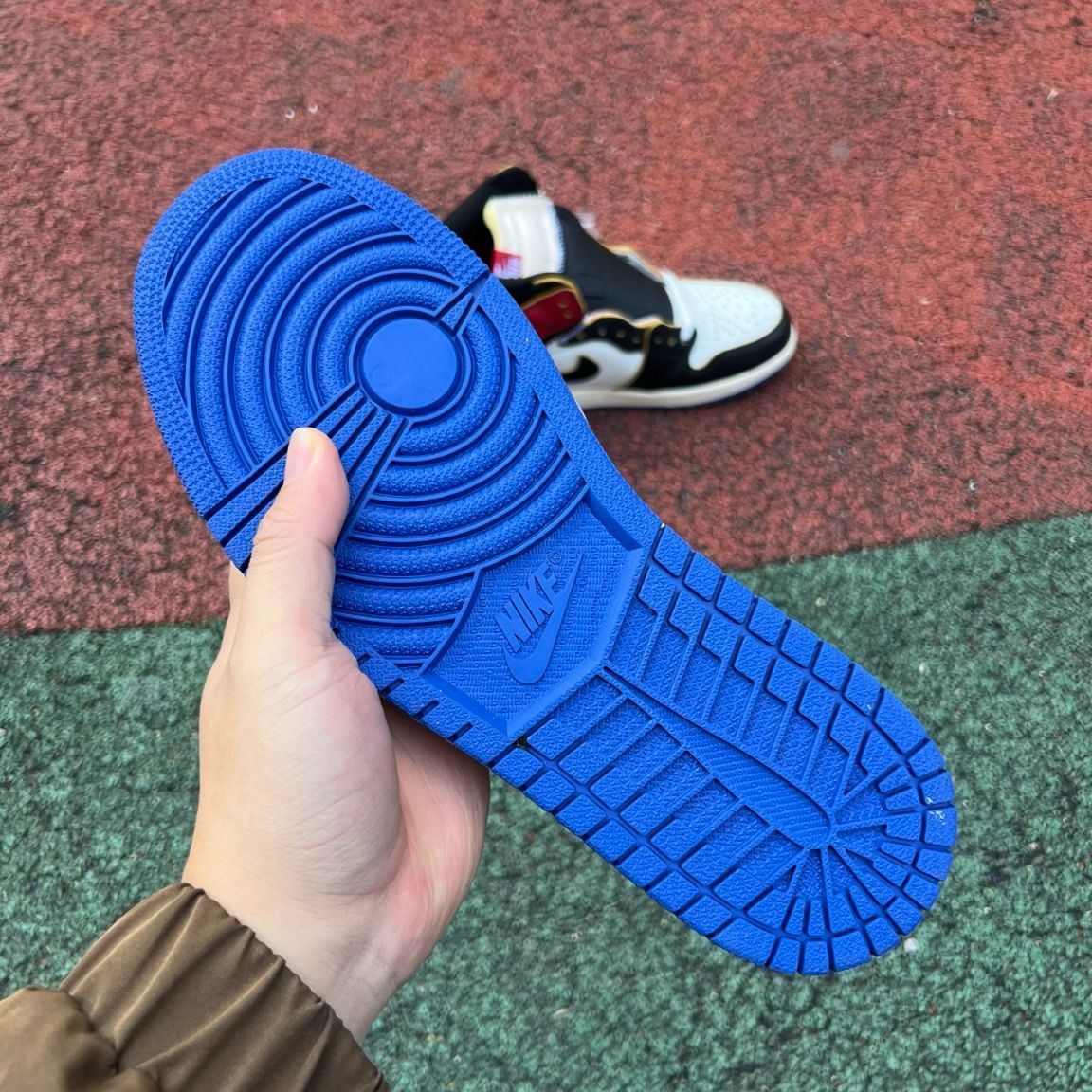 aj1 fragment design x Union x Air Jordan 1 IO7847-002 - Image 8