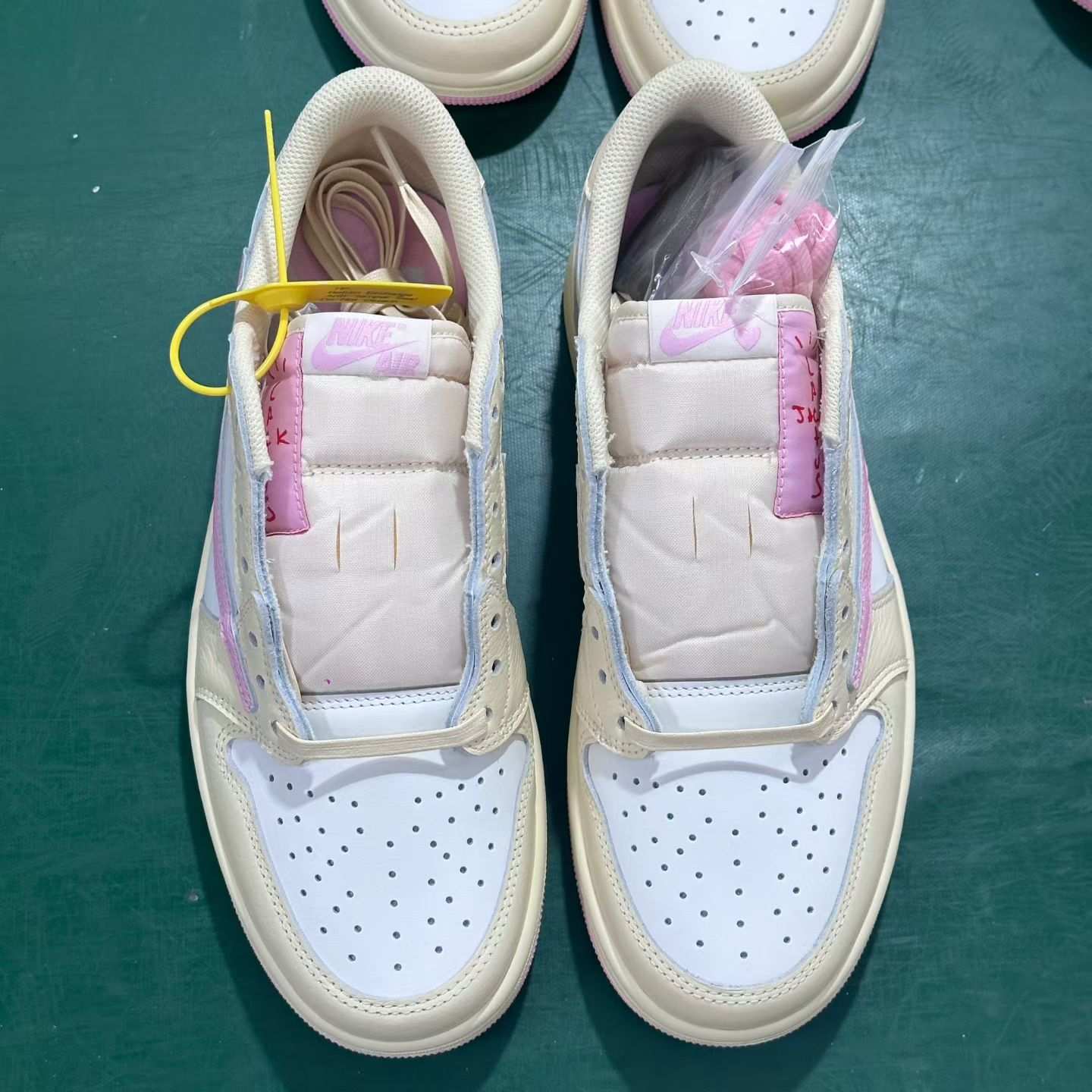 Gx aj1 Travis Scott x Air Jordan AJ1 Low OG SP TS IQ7604-100 - Image 7
