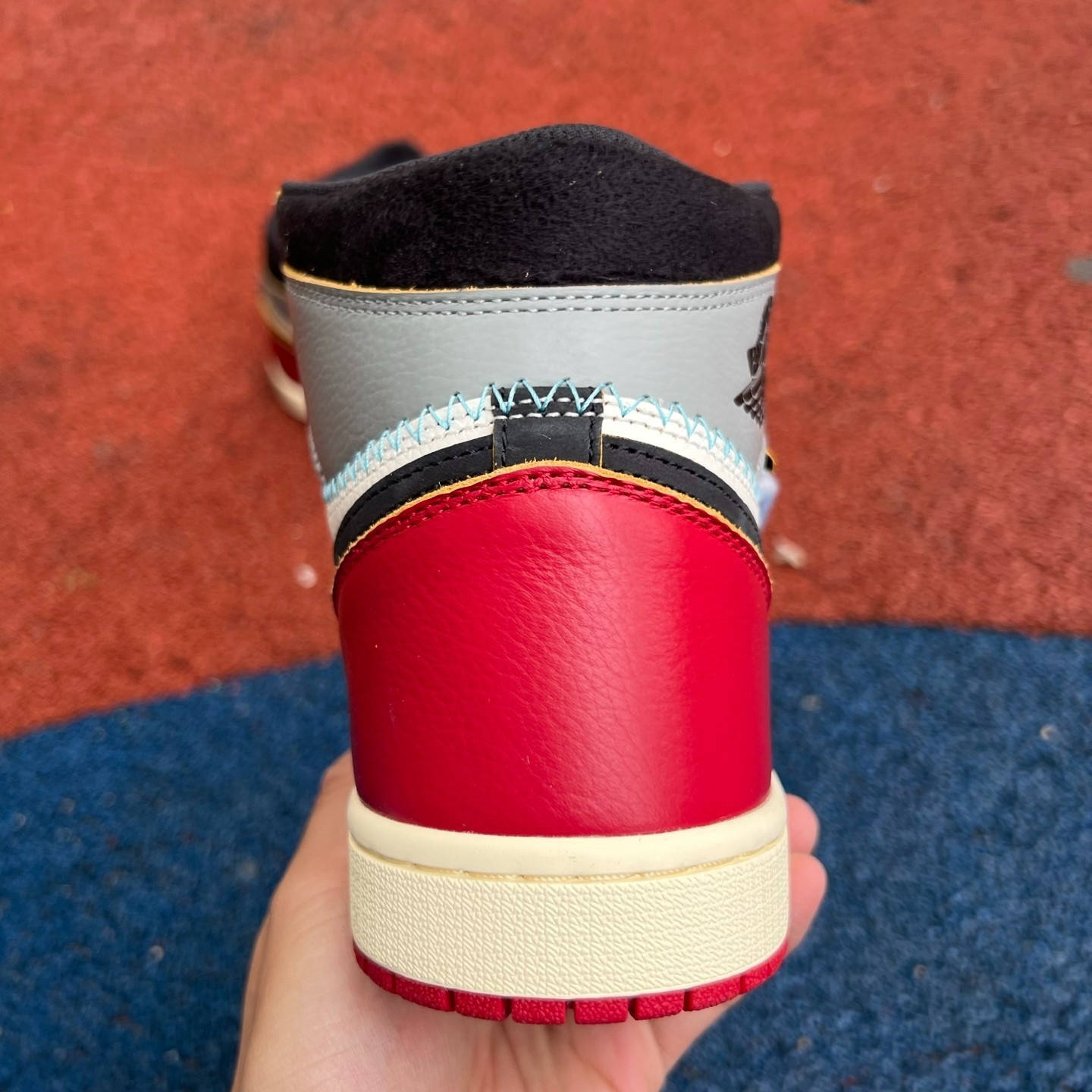 aj1 un 2.0 og Union LA x Air Jordan 1 High OG "Chicago Grey" - Image 17