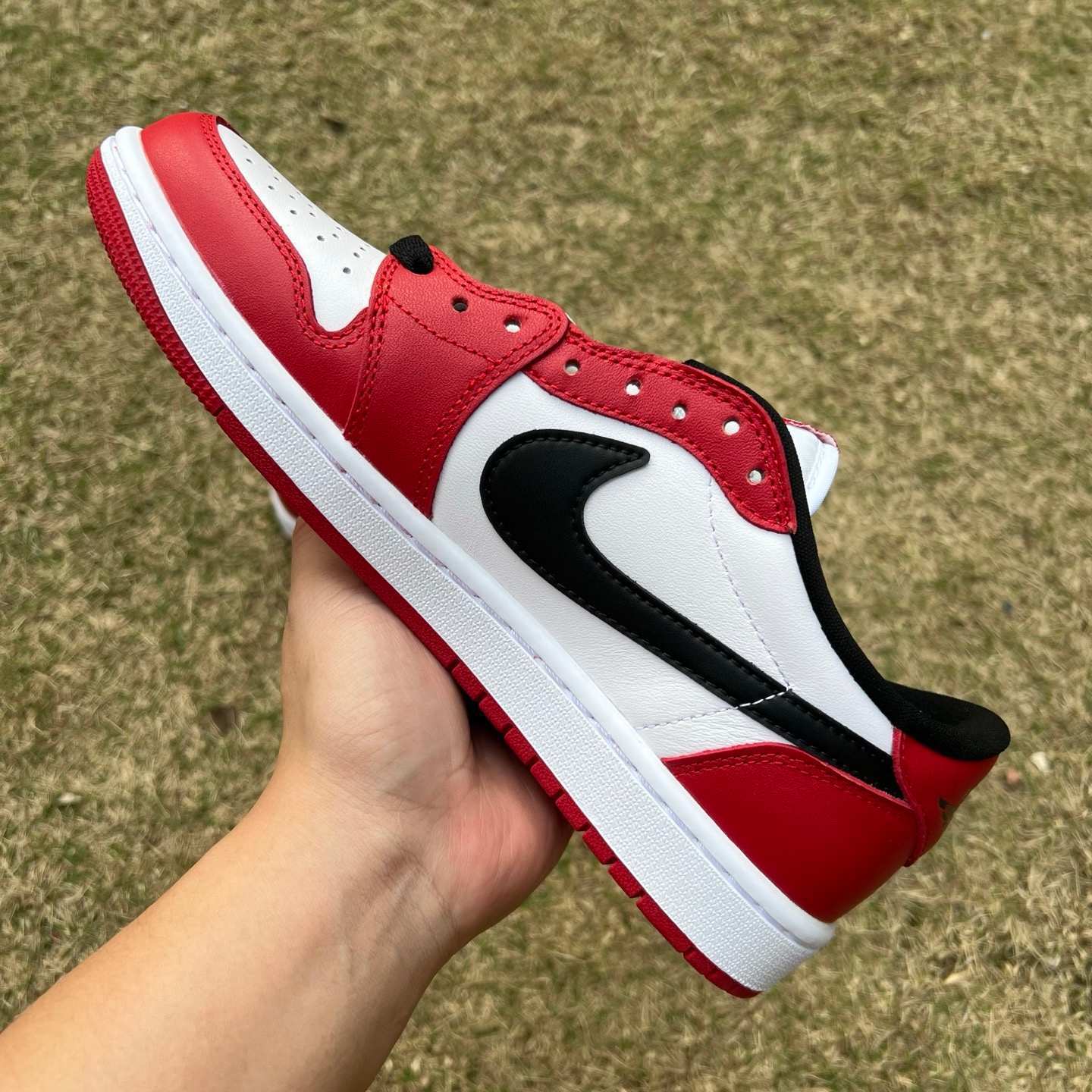 AJ1Low OG Jordan Air Jordan 1 RETRO LOW OG Chicago HQ6998-600 - Image 9