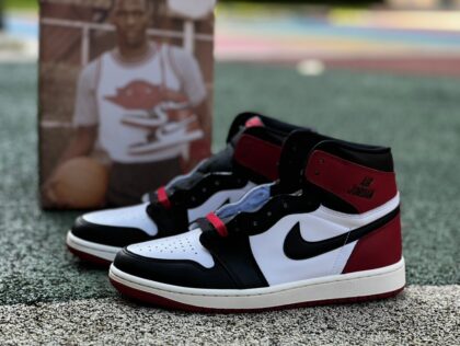 aj1 dg Air Jordan 1 High OG "Black Toe Reimagined DZ5485-106