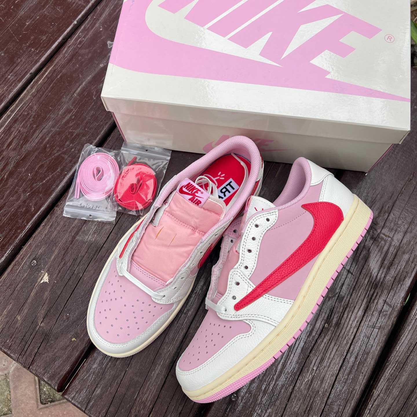 LJR aj1 Travis Scott x Jordan Air Jordan 1 Low OG IQ7604-101 - Image 17