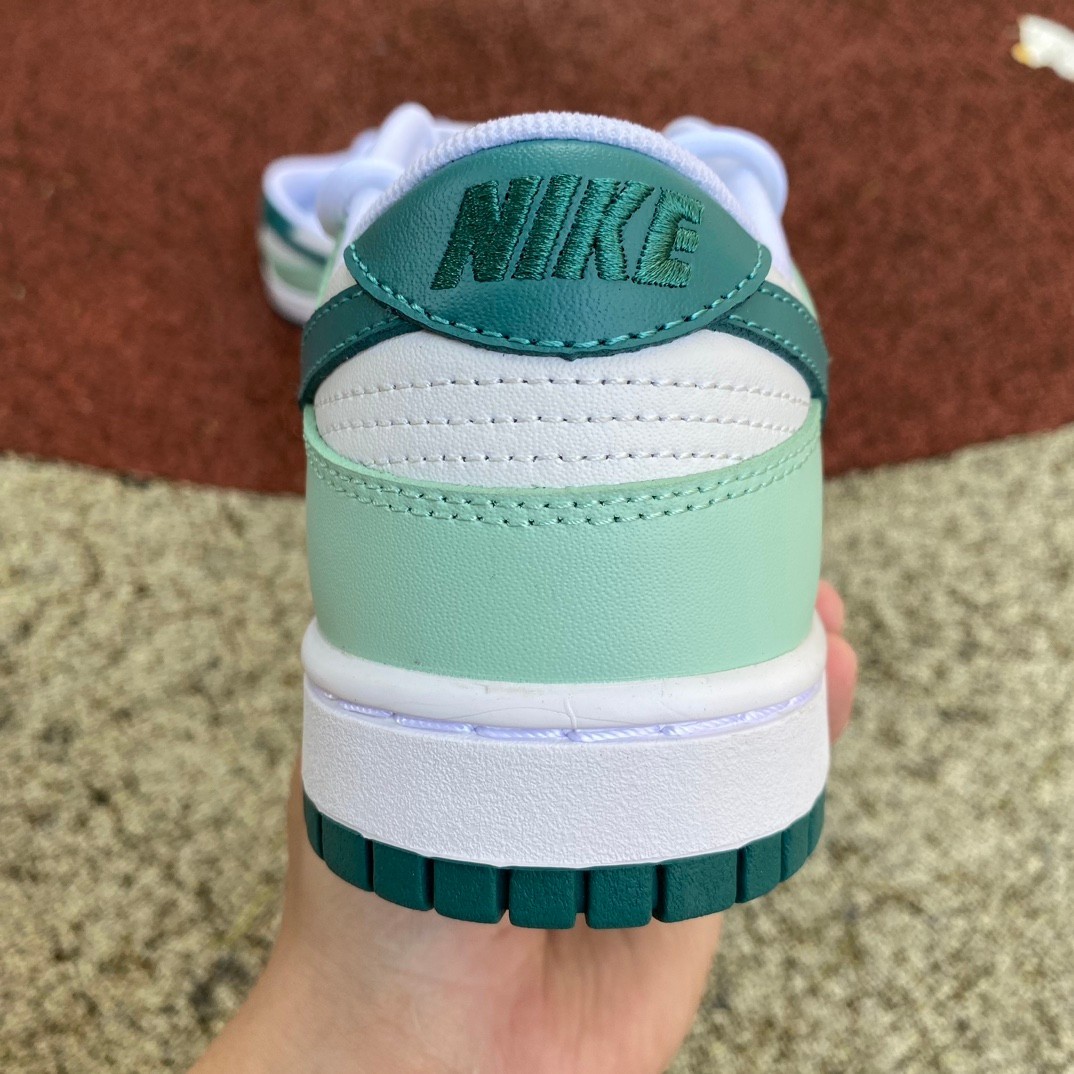 Dunk Nike Dunk Low FD9911-101 - Image 8