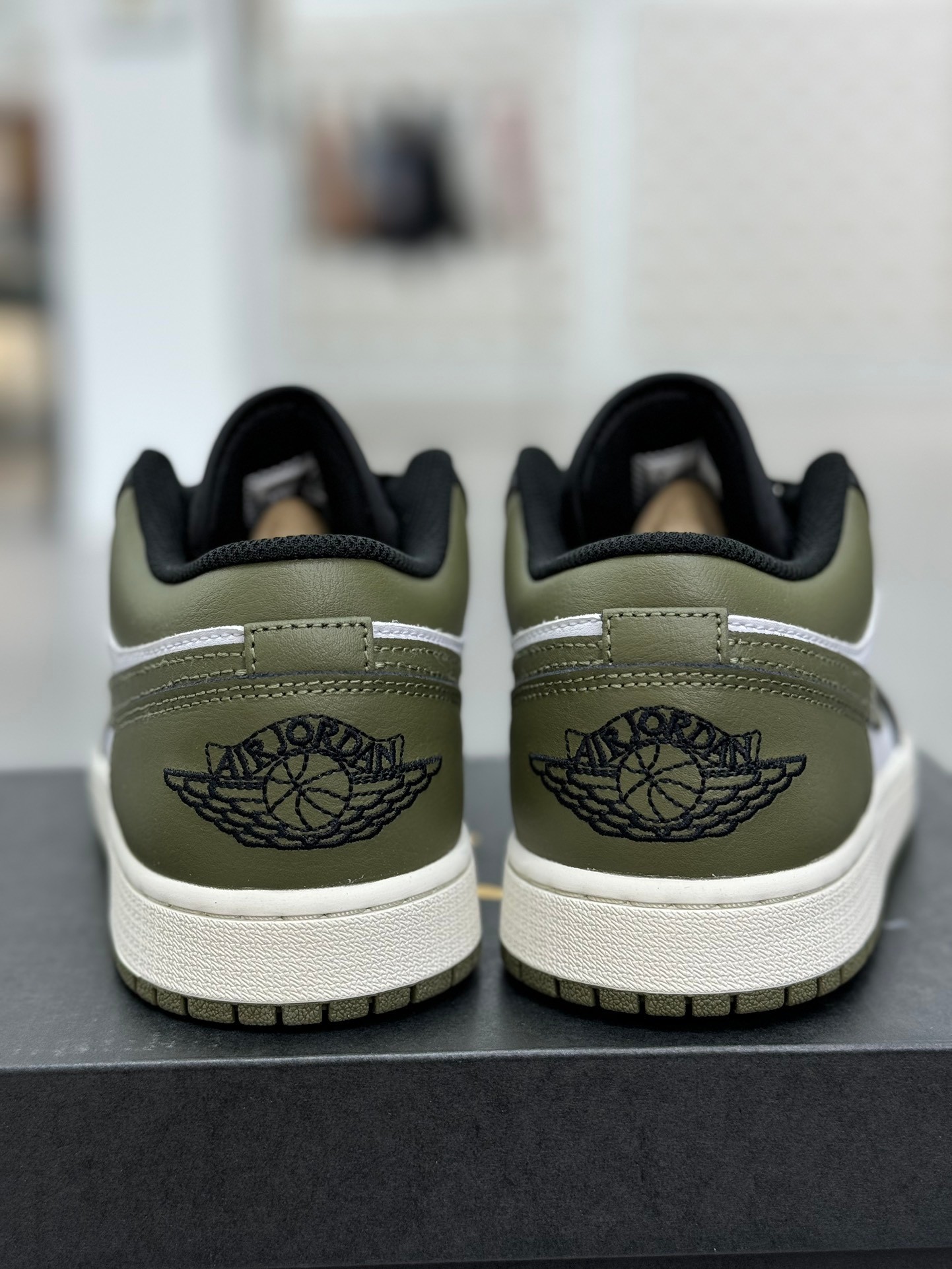 dt ‼️ aj1 553558-092 - Image 6