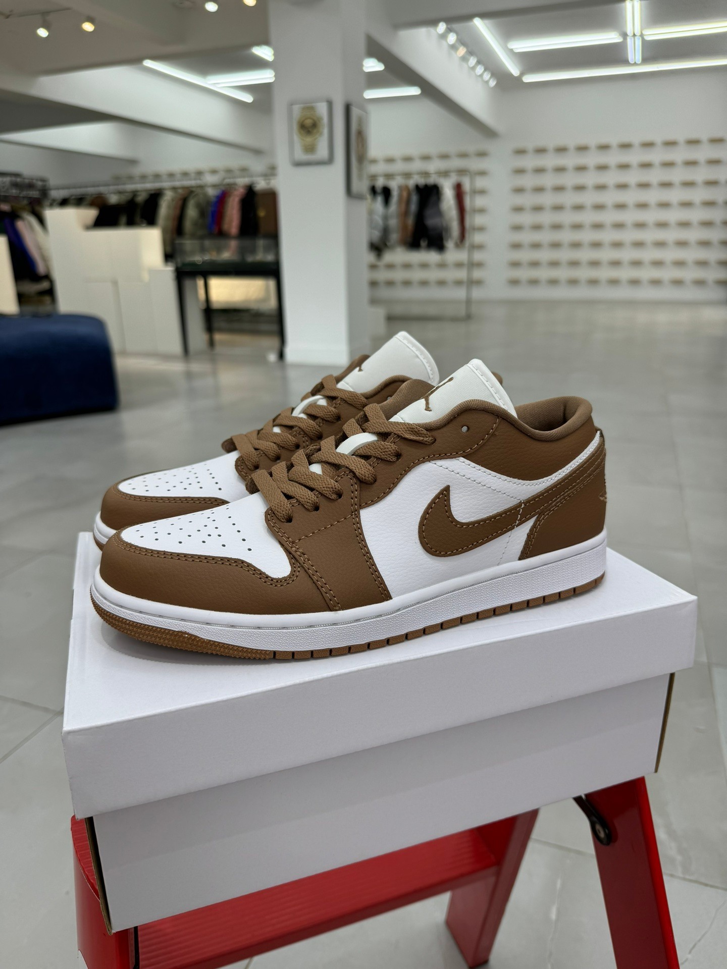 DT ‼️AJ1Low DC0774-202
