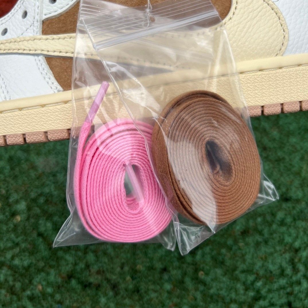 aj1 Travis Scott x Air Jordan 1 Low DM7886-106 - Image 3