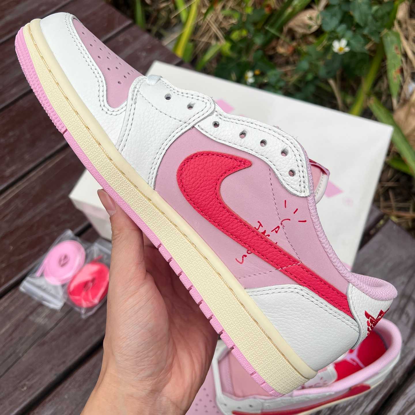 LJR aj1 Travis Scott x Jordan Air Jordan 1 Low OG IQ7604-101 - Image 14