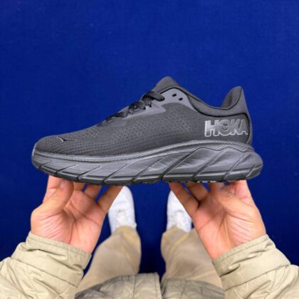 HOKA ONE ONE Arahi 7 7 4 : 1147850/BBLC
